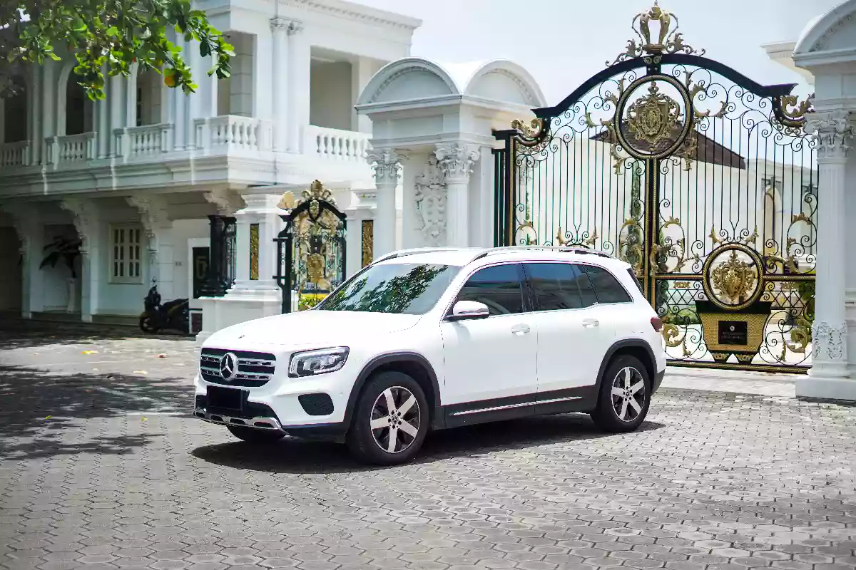 Mercedes-Benz GLB 200